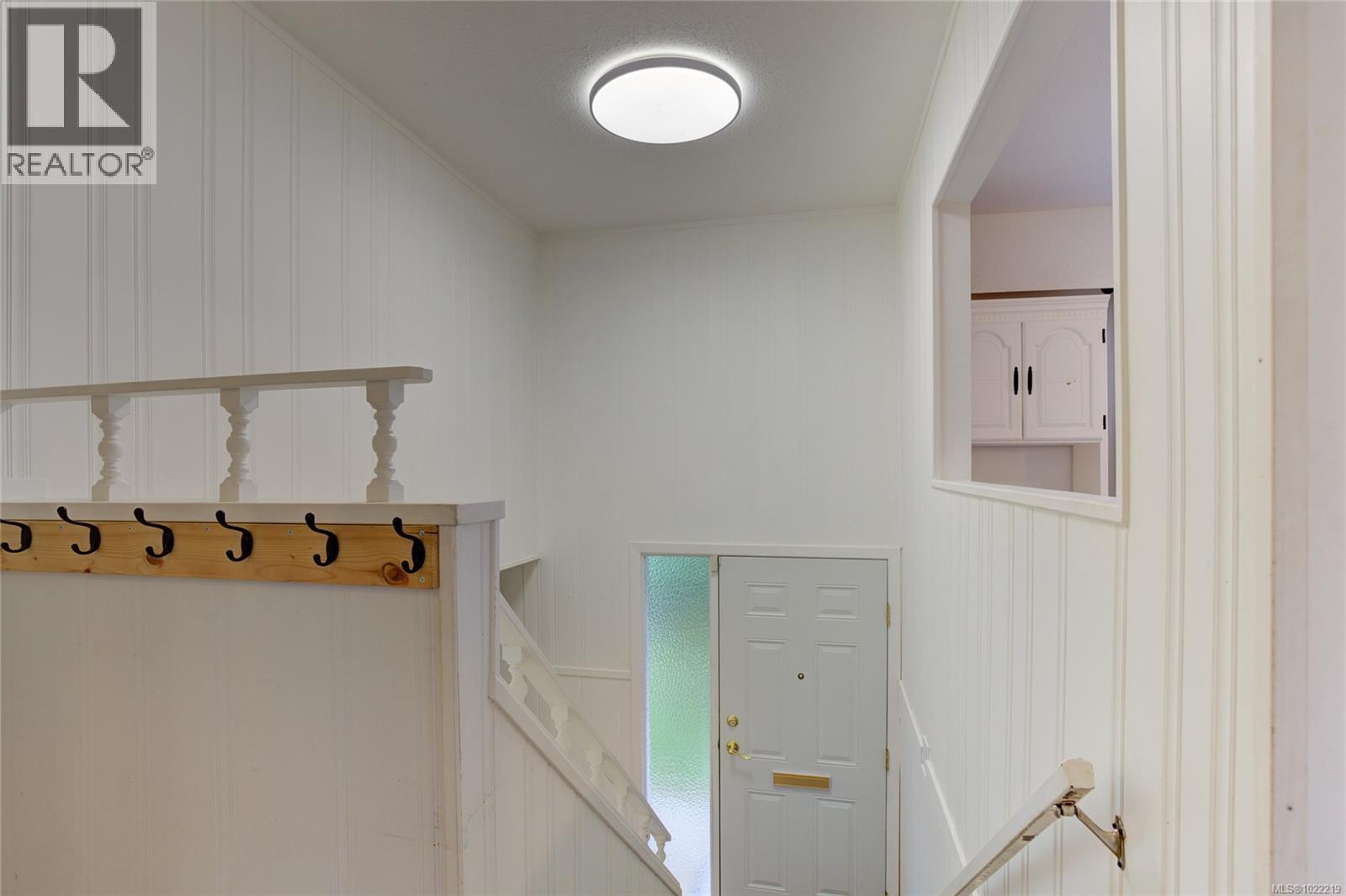 5795 Valleyview Rd, Duncan