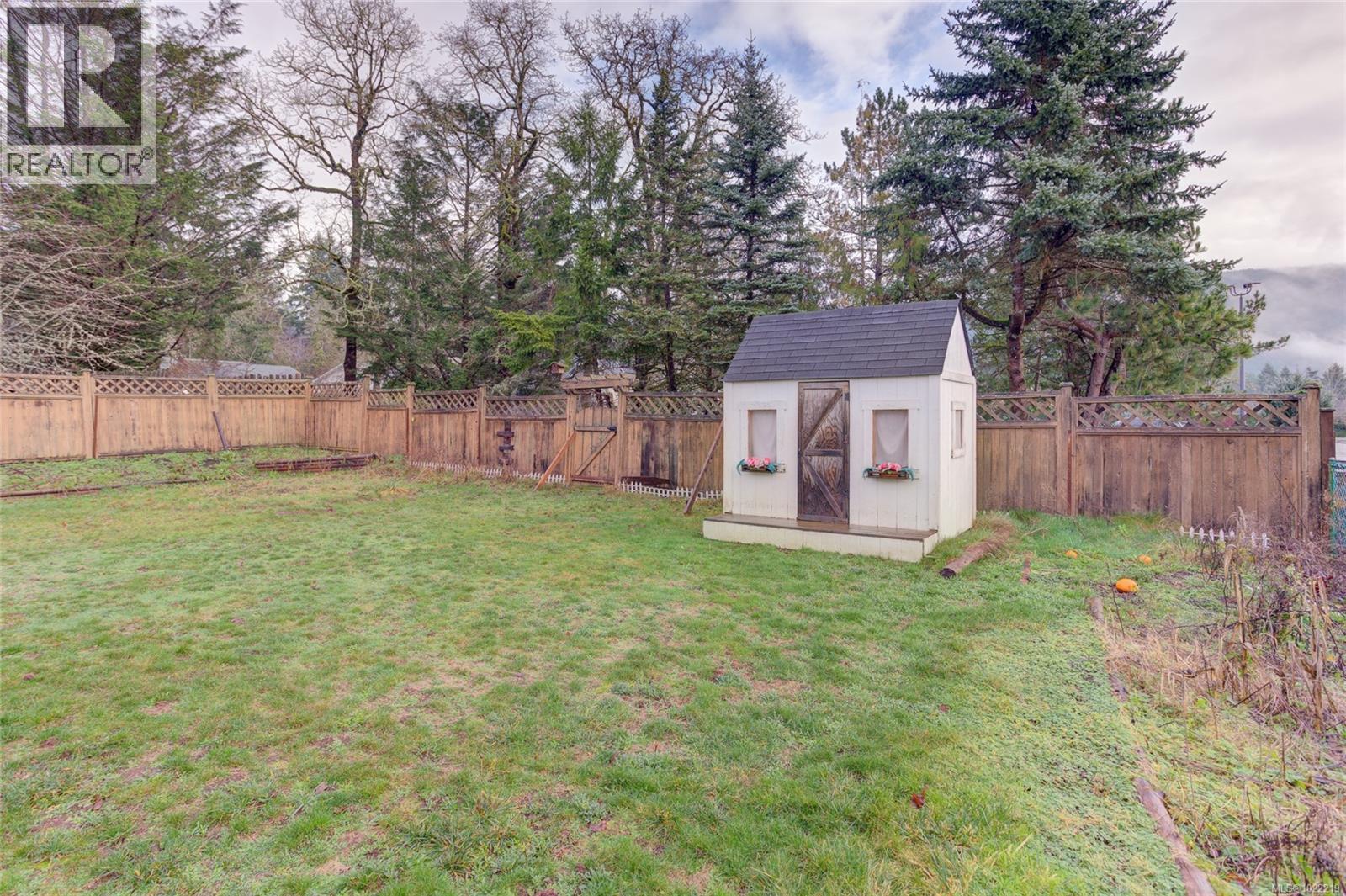 5795 Valleyview Rd, Duncan