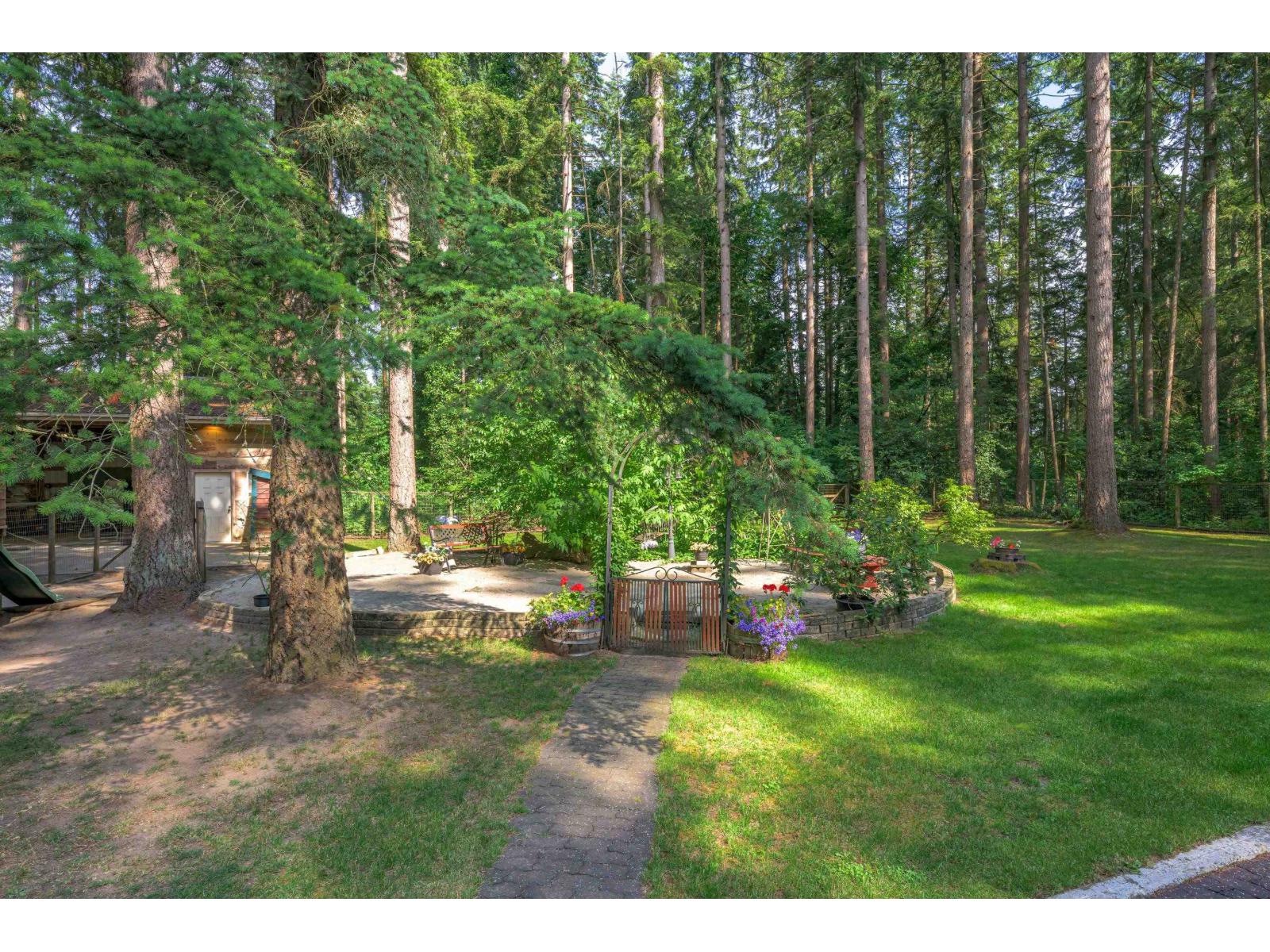 2546 200 STREET, Langley