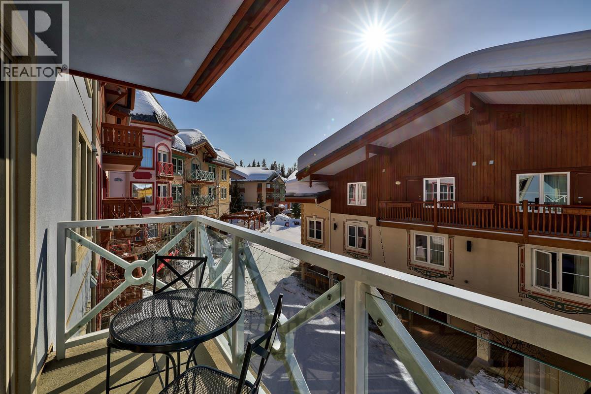 #1305B 3250 VILLAGE WAY - 12