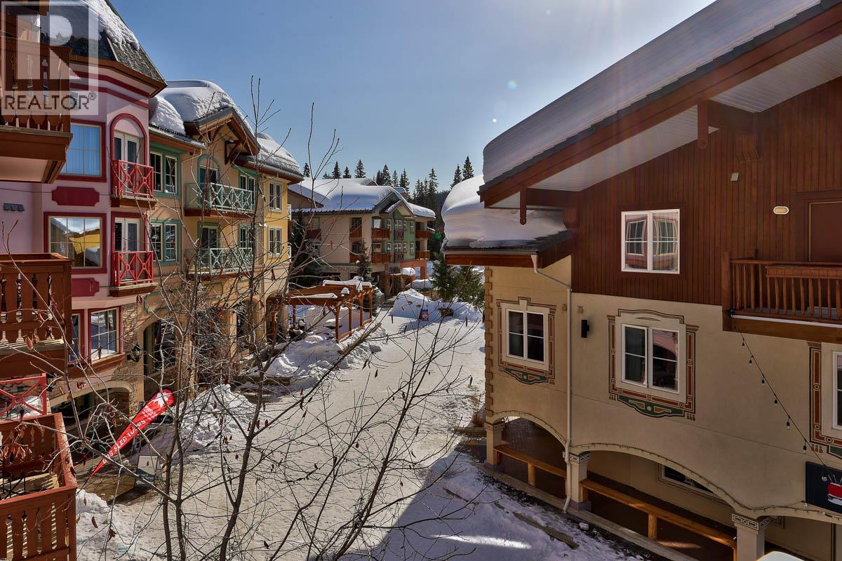 #1305B 3250 VILLAGE WAY - 13