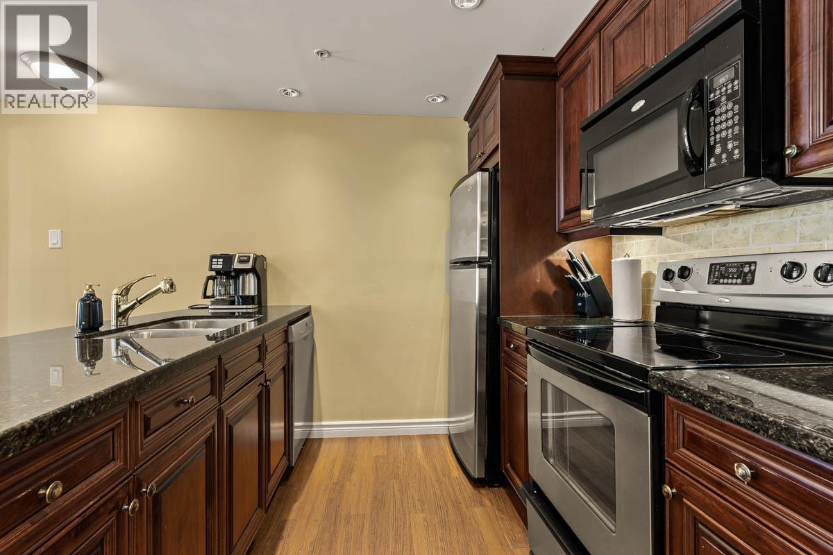 #1305B 3250 VILLAGE WAY - 5