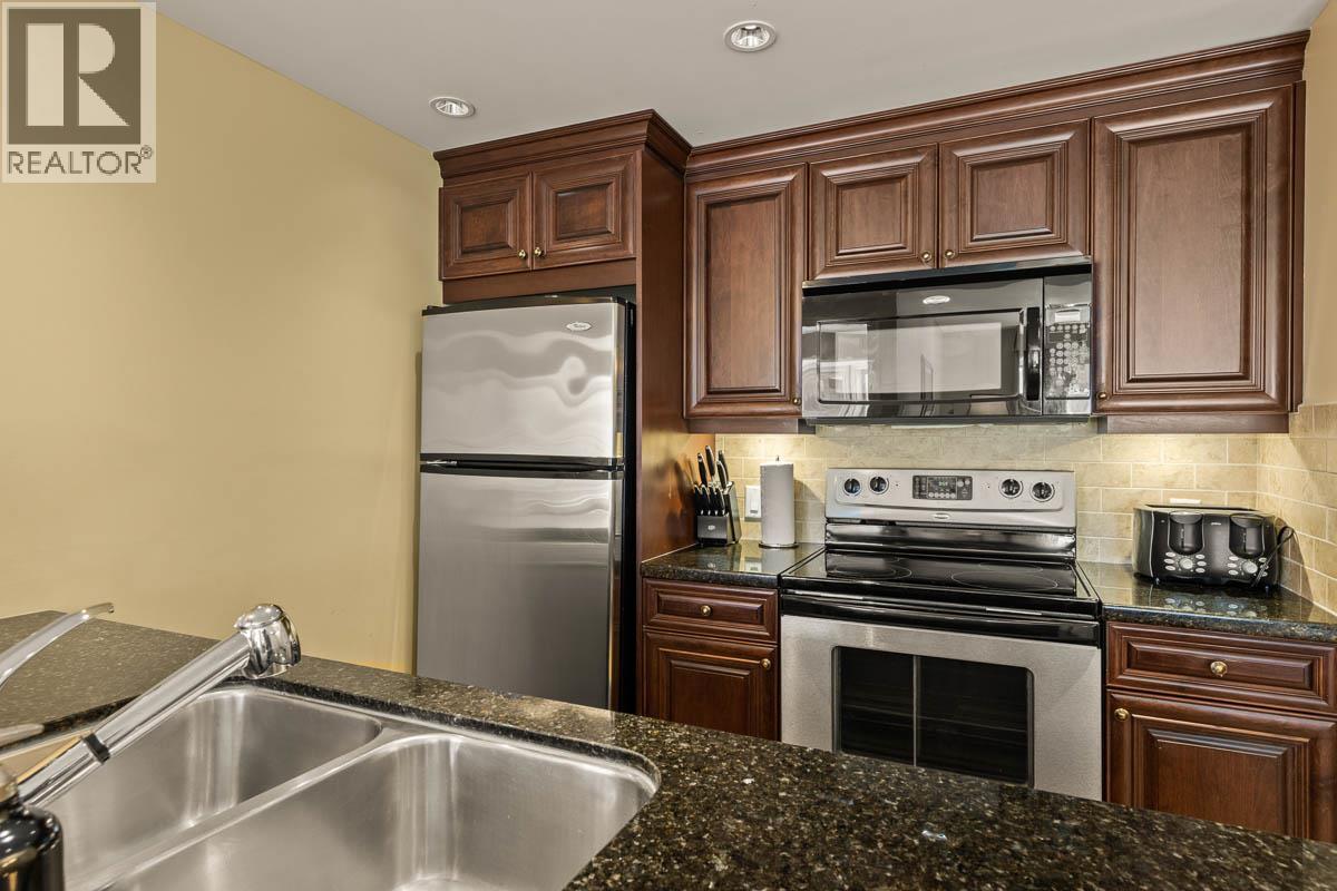 #1305B 3250 VILLAGE WAY - 6