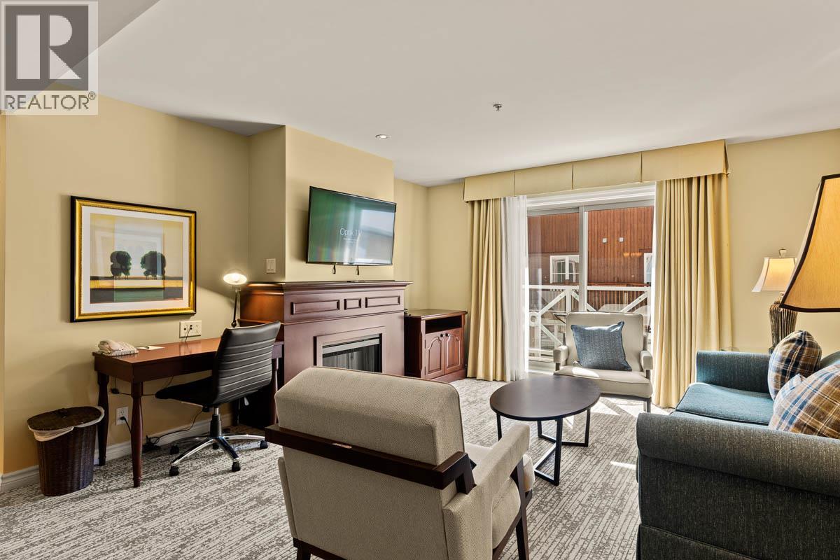 #1305B 3250 VILLAGE WAY - 7