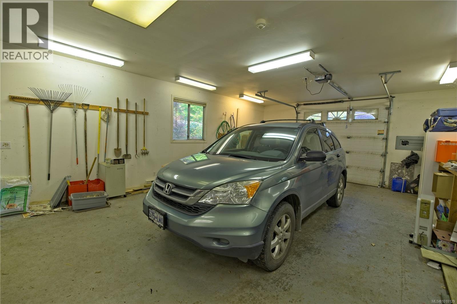 178 Elizabeth Dr, Salt Spring