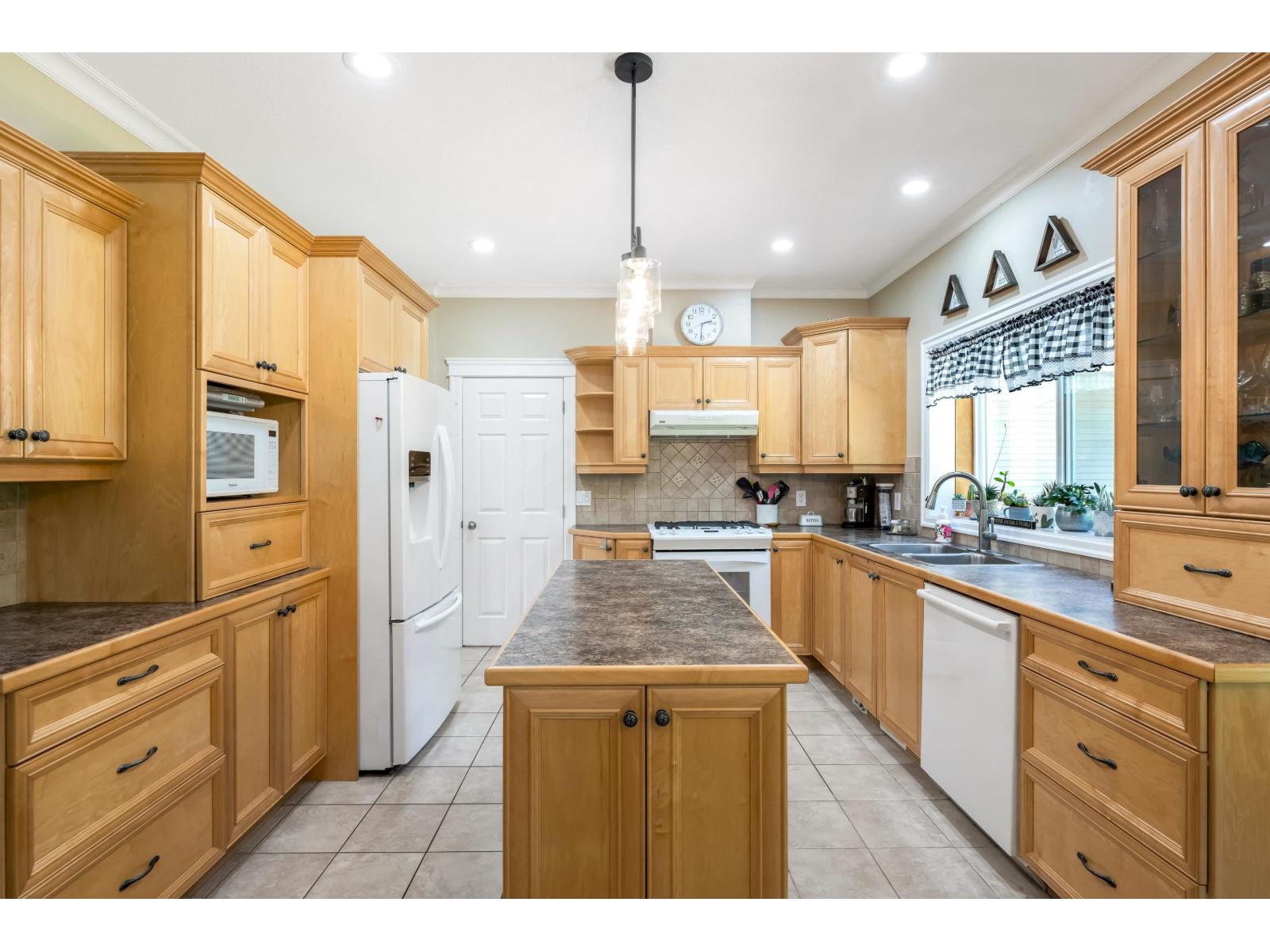 25219 60 AVENUE, Langley