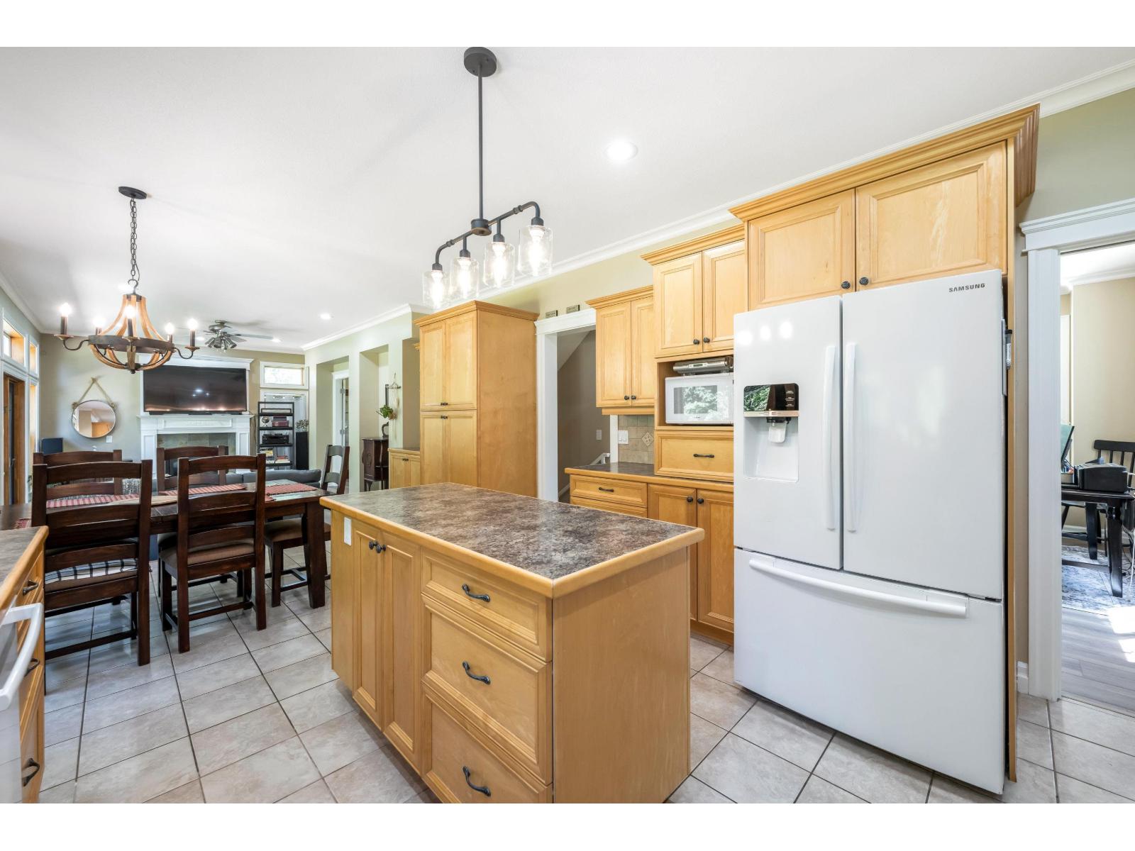 25219 60 AVENUE, Langley