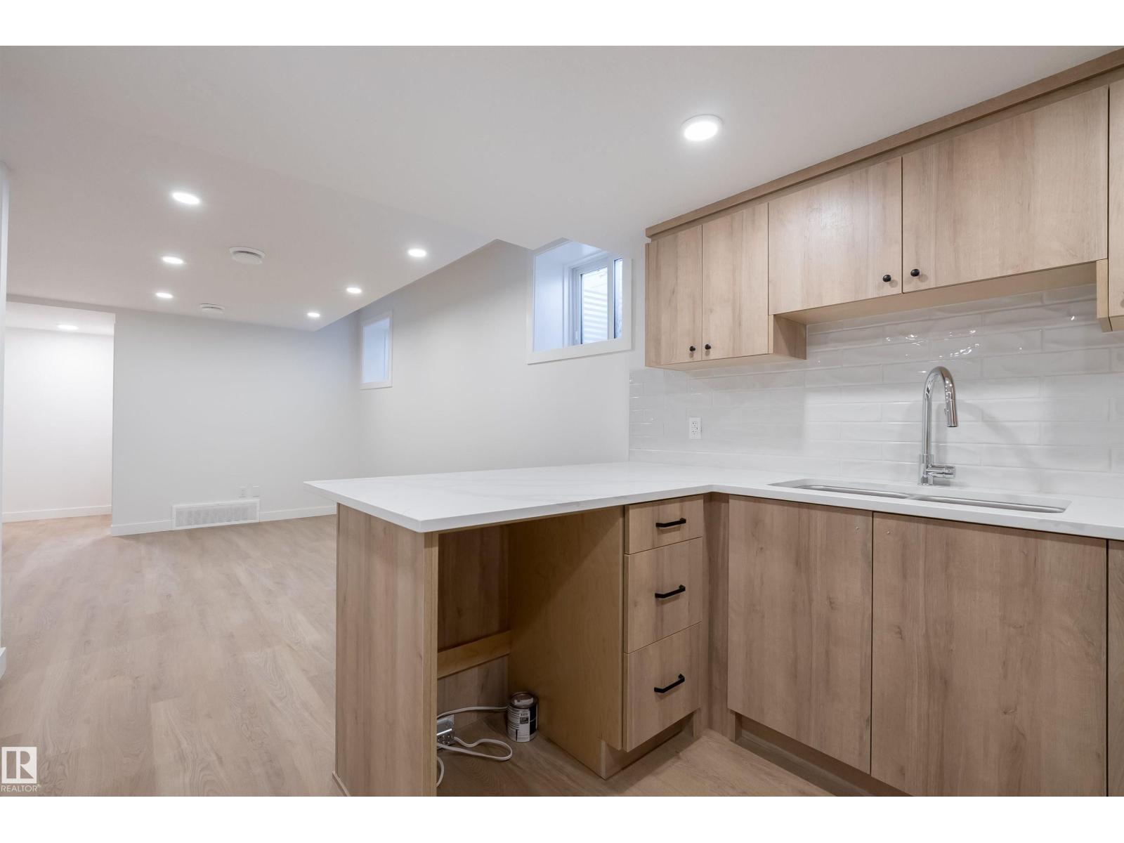 9540 148 ST NW, Edmonton