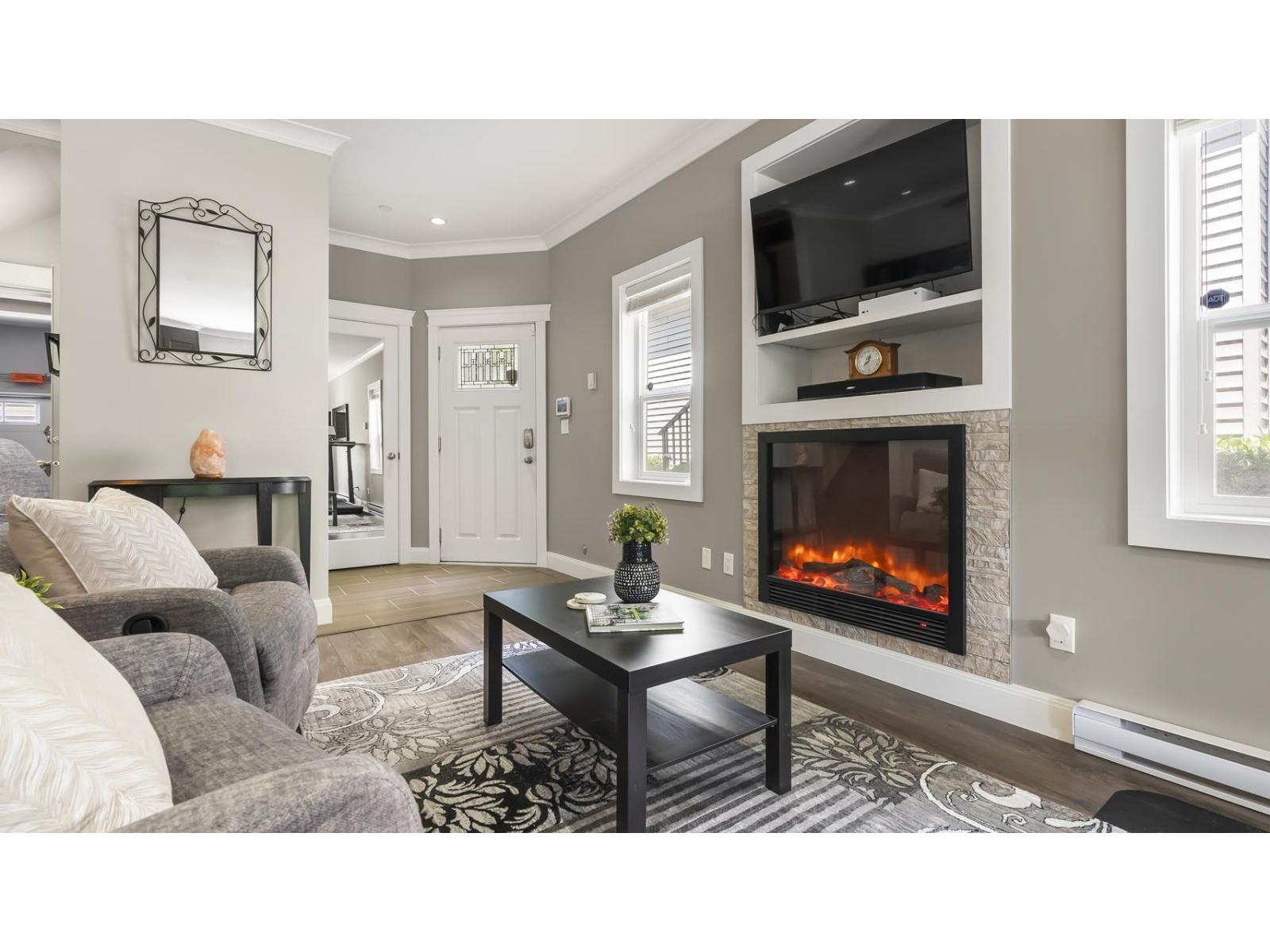 3 19938 70TH AVENUE - Photo 4 of 39, Langley, British Columbia