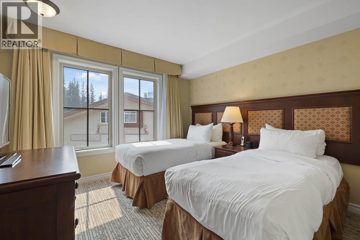 #1313B 3250 VILLAGE WAY - 16