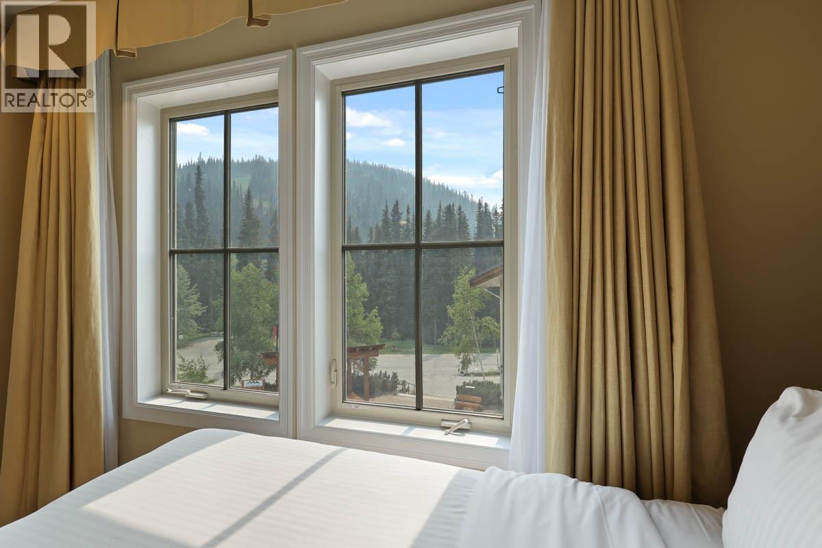 #1313B 3250 VILLAGE WAY - 17