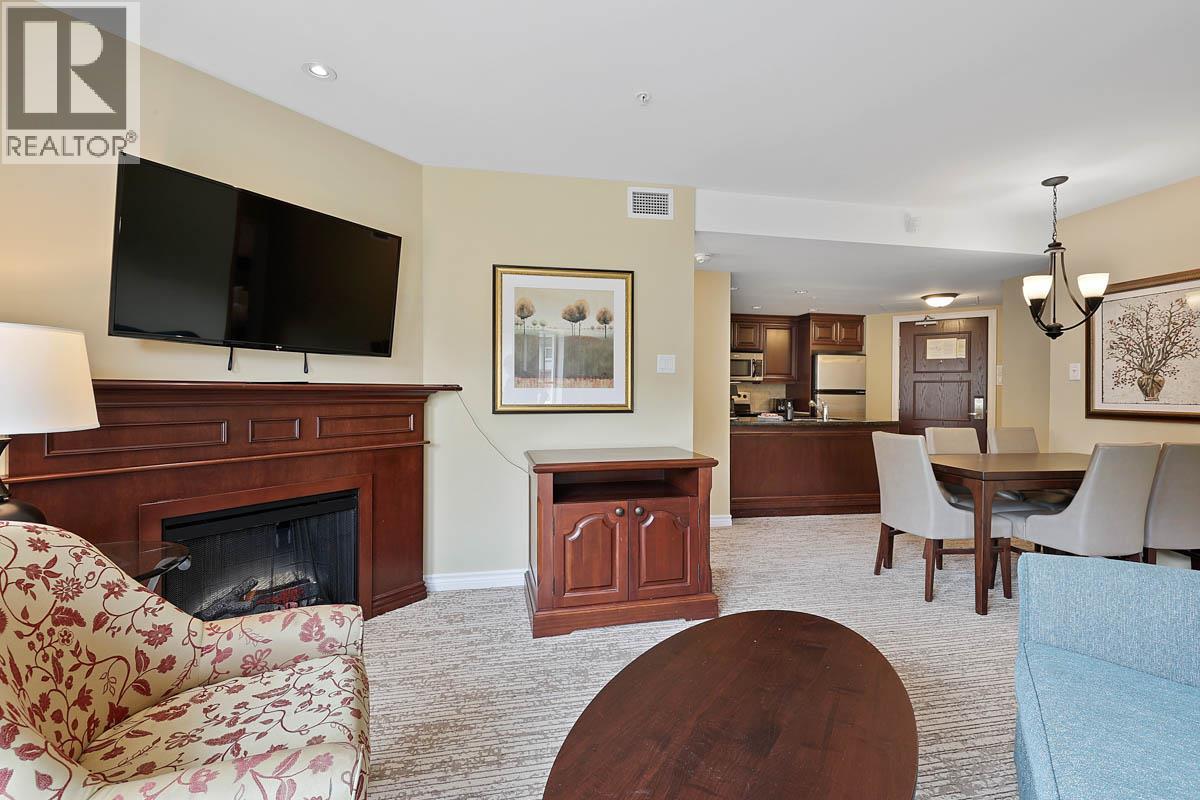 #1313B 3250 VILLAGE WAY - 8