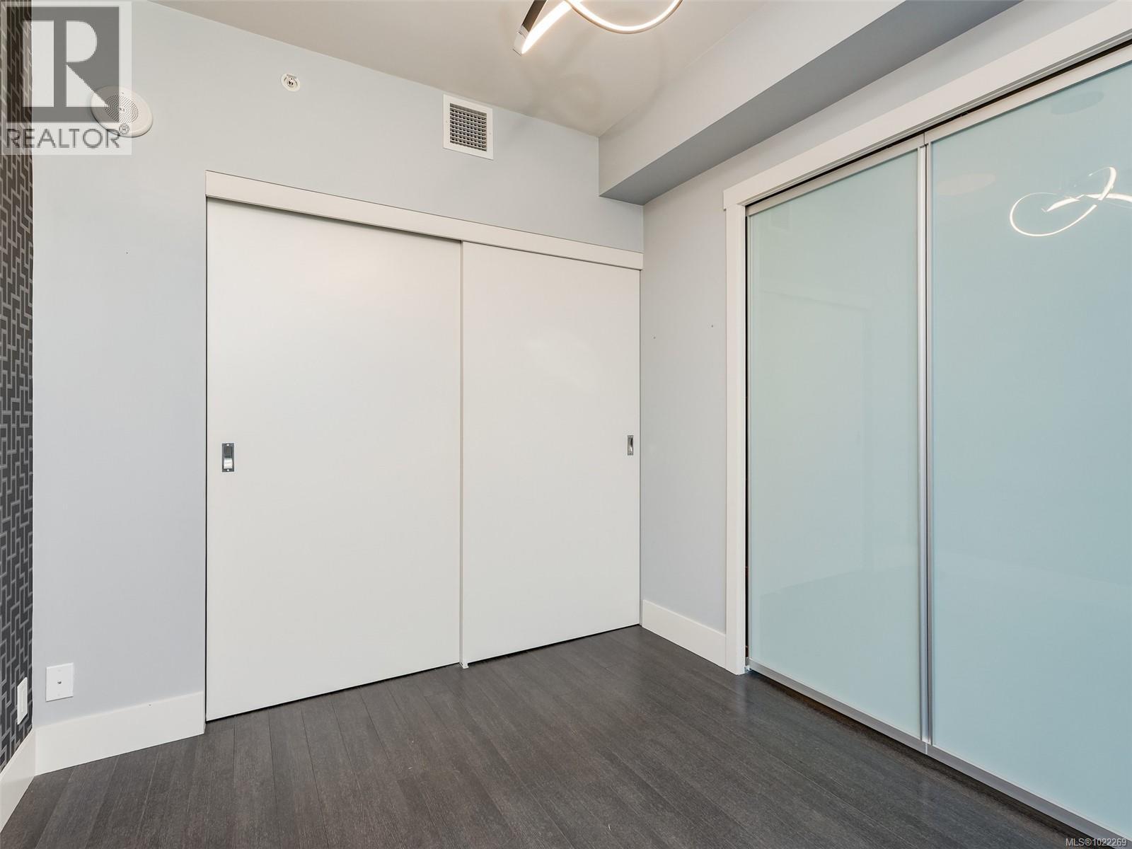 1007 83 Saghalie Road, Victoria