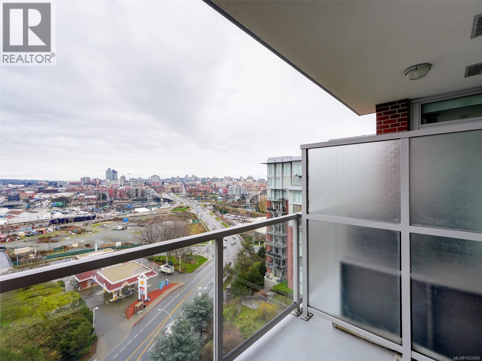 1007 83 Saghalie Road, Victoria