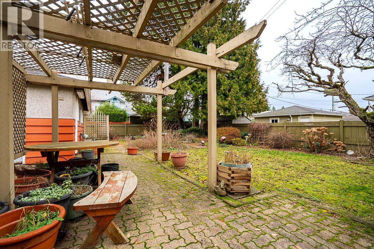 6779 ELWELL STREET, Burnaby