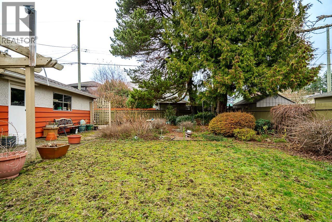 6779 ELWELL STREET, Burnaby