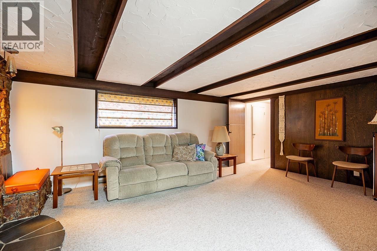 6779 ELWELL STREET, Burnaby