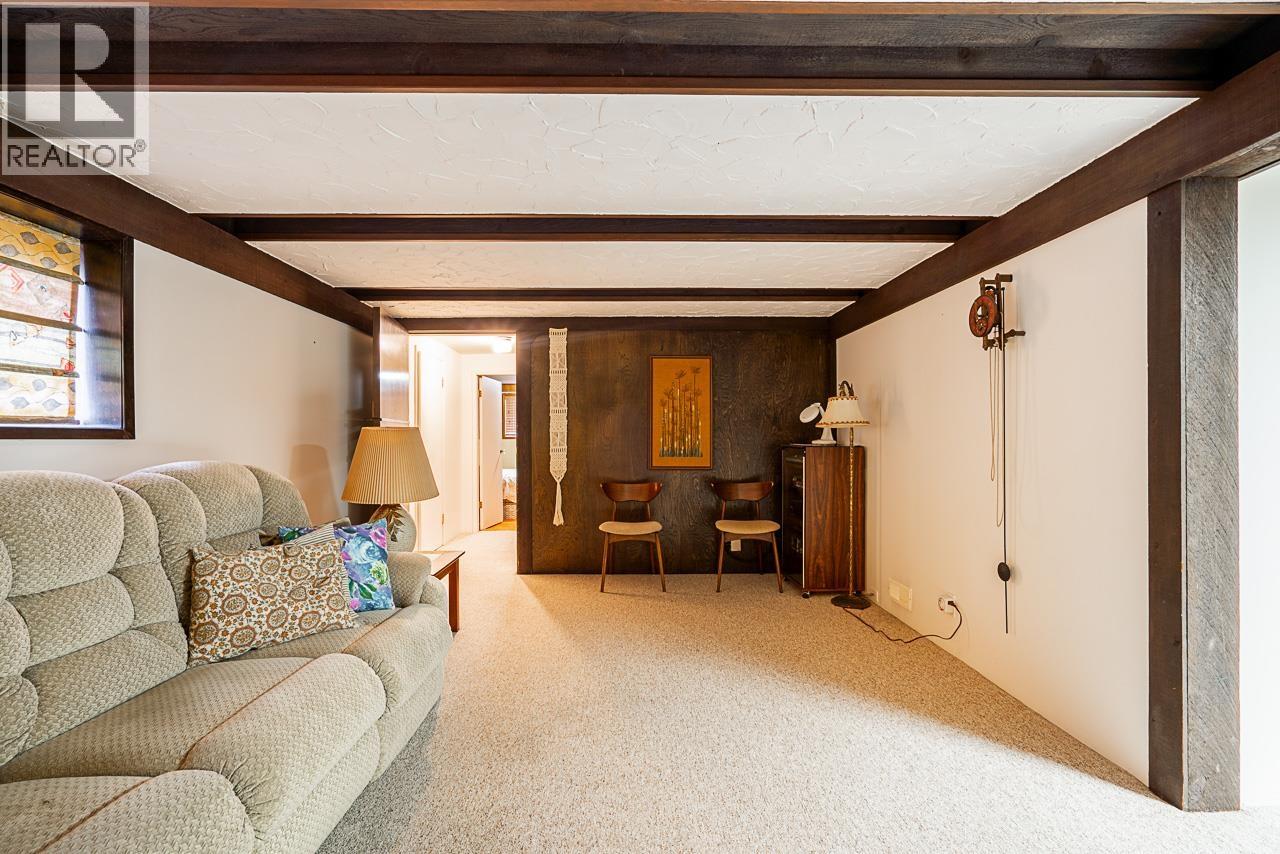 6779 ELWELL STREET, Burnaby