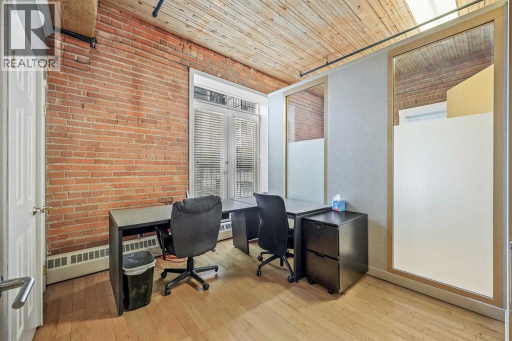 Single Family House Loft for Sale in    Avenue SW Beltline Calgary 