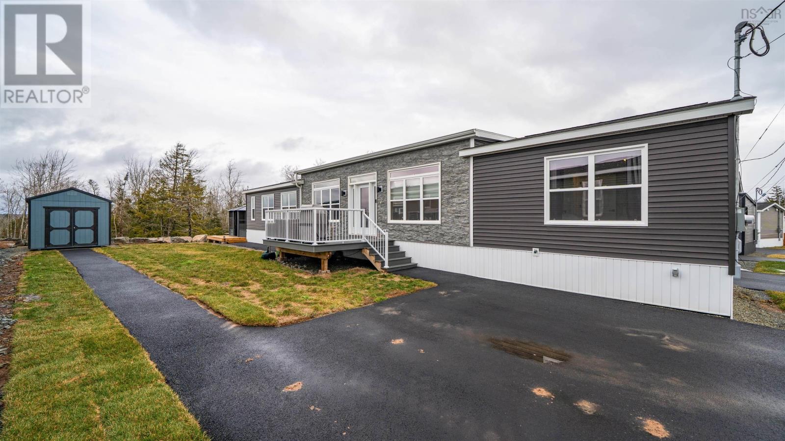 Property 33 of 42 of 23 Halton Drive