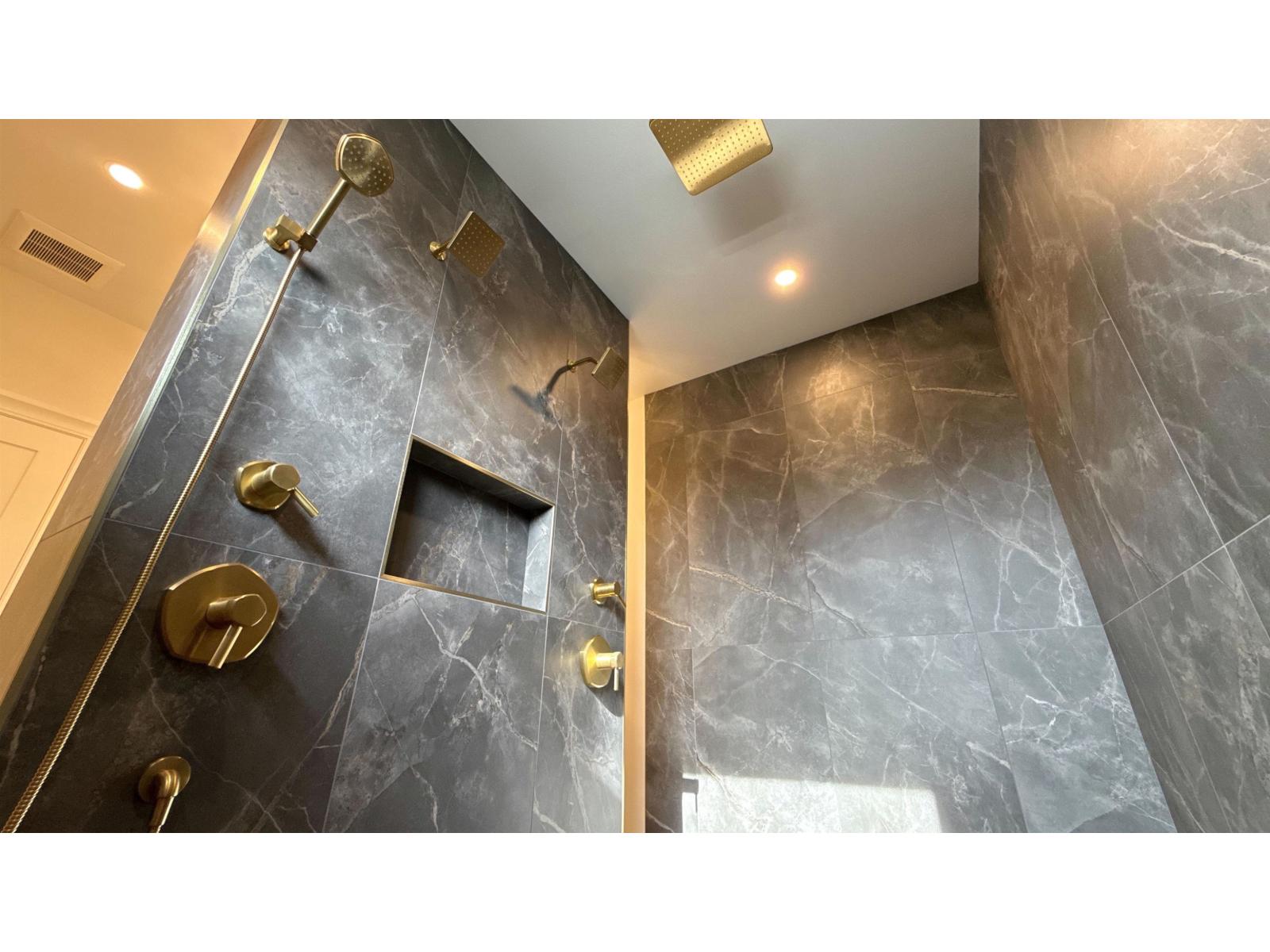 8888 HADDEN STREET, Langley