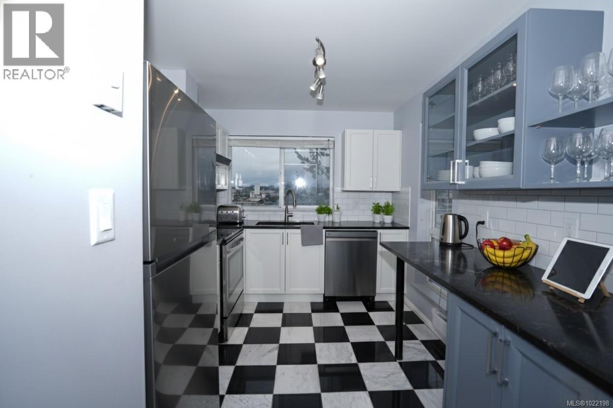 #408 649 BAY ST - 10