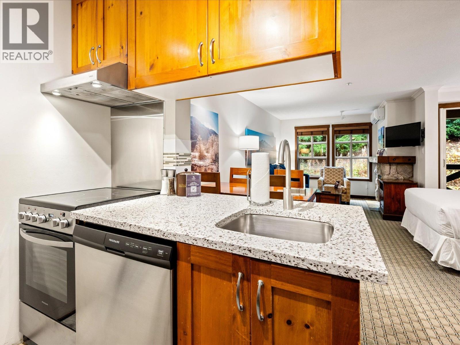 422 4899 PAINTED CLIFF ROAD, Whistler