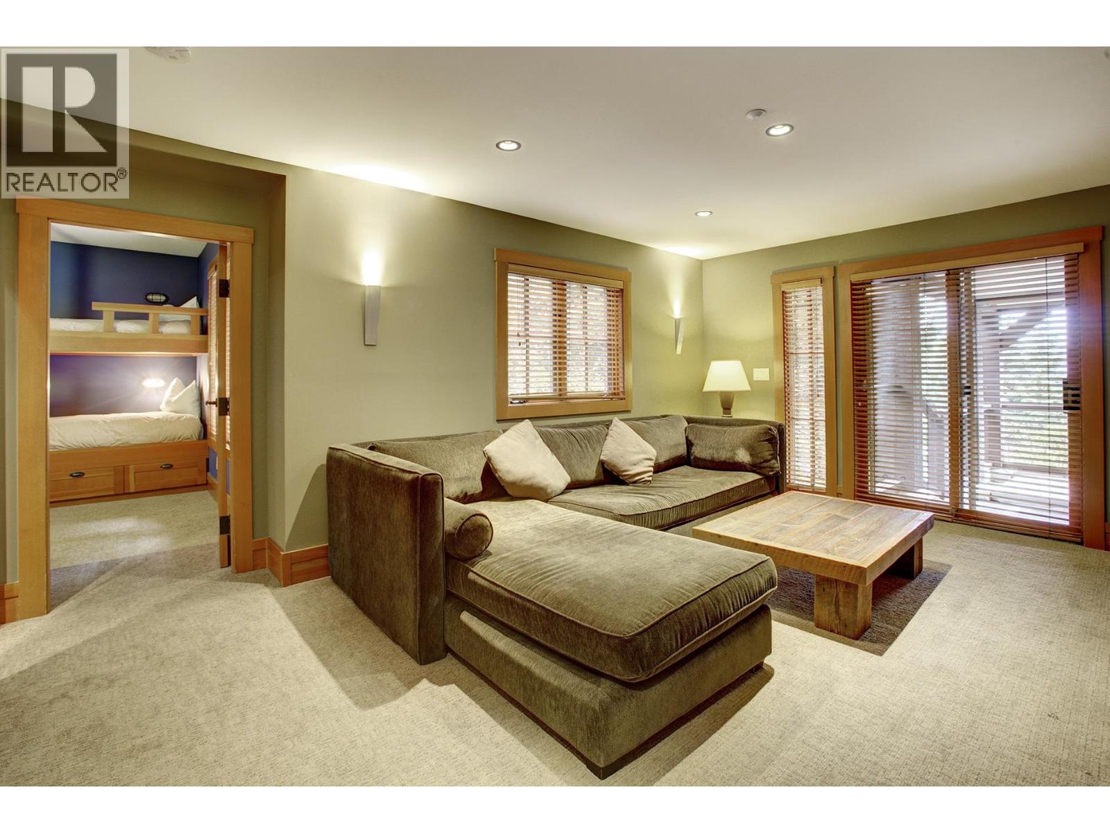 6C 2300 NORDIC DRIVE, Whistler