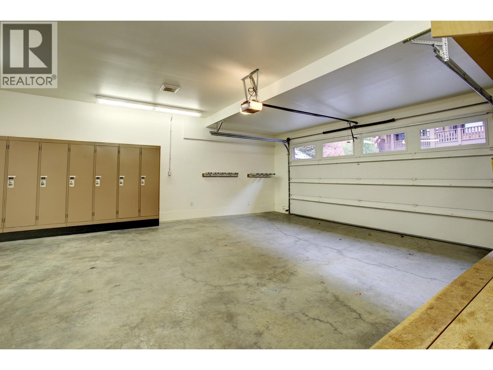 6C 2300 NORDIC DRIVE, Whistler