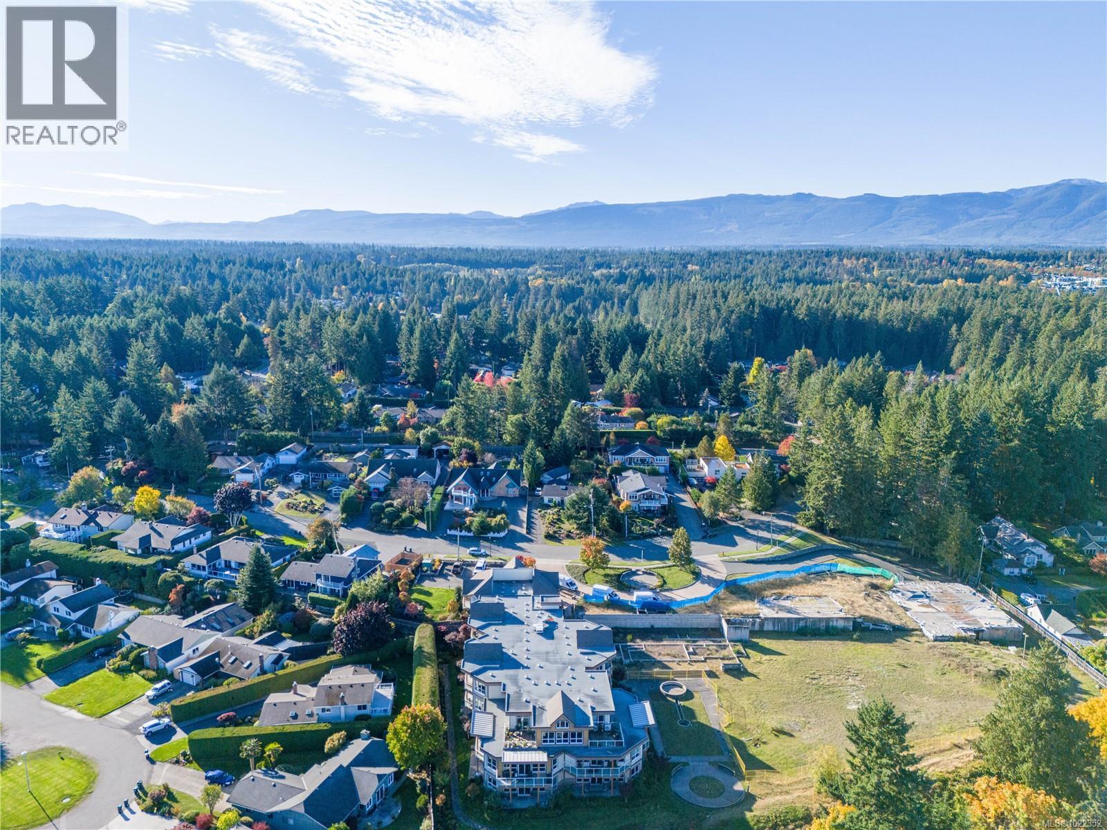 203 439 College Rd, Qualicum Beach