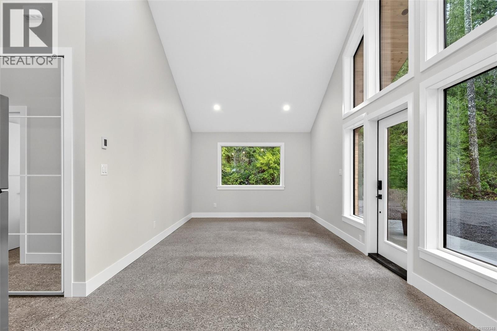 2470 Carpenter Rd - 11