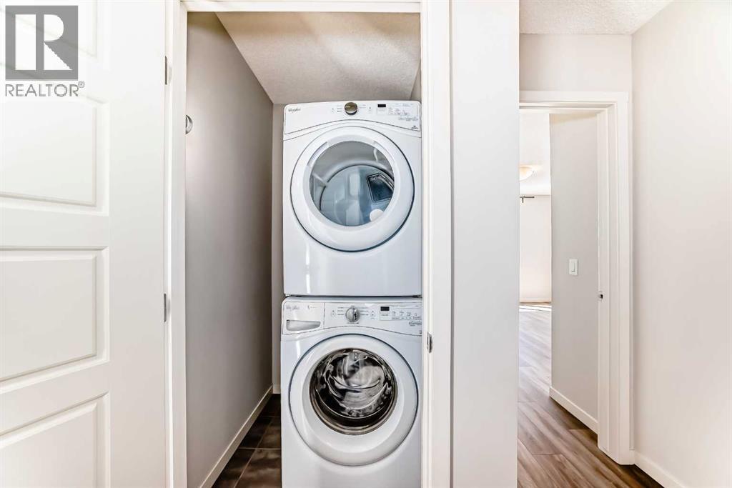 Single Family House for Sale in  Nolanlake Cove NW Nolan Hill Calgary 