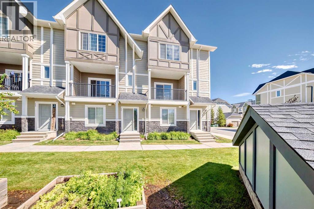 Single Family House for Sale in  Nolanlake Cove NW Nolan Hill Calgary 