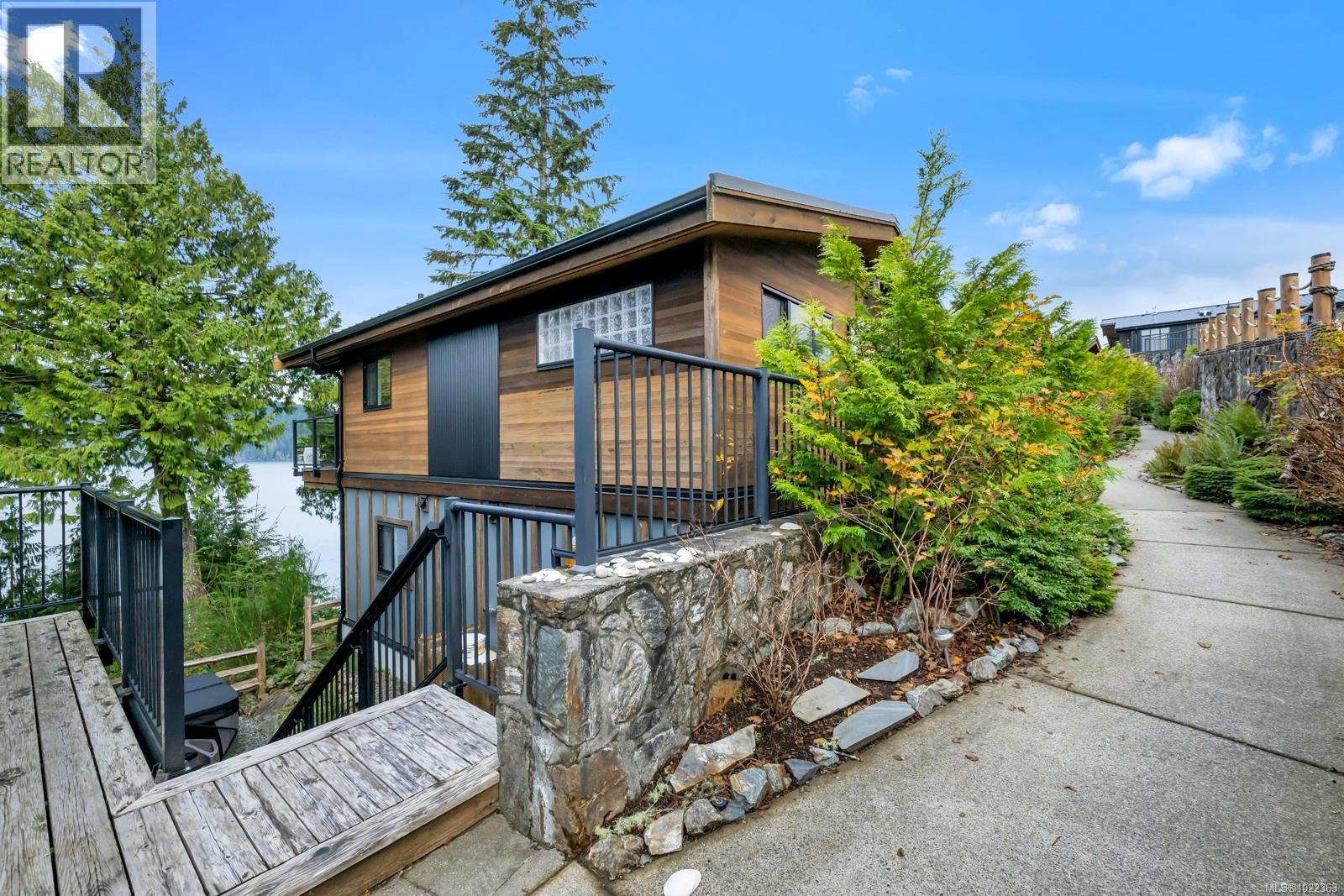 244 6596 Baird Rd, Port Renfrew