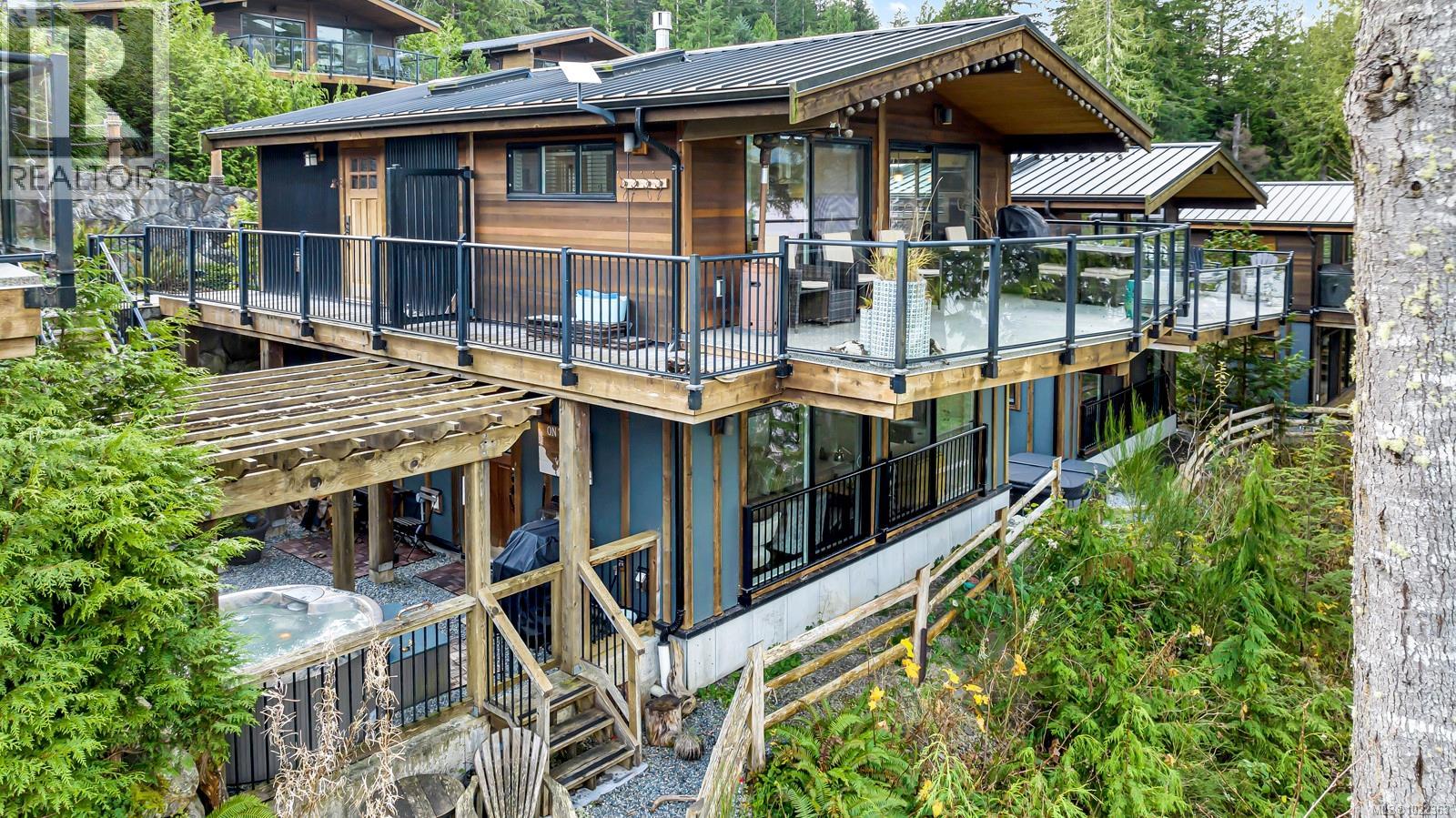 244 6596 Baird Rd, Port Renfrew