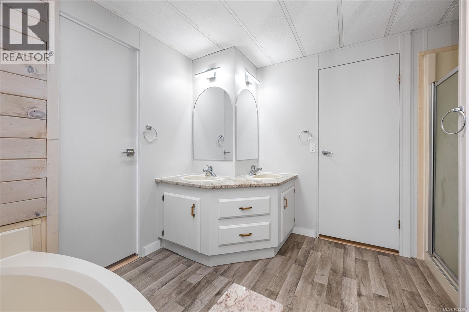 23 7871 West Coast Rd, Sooke