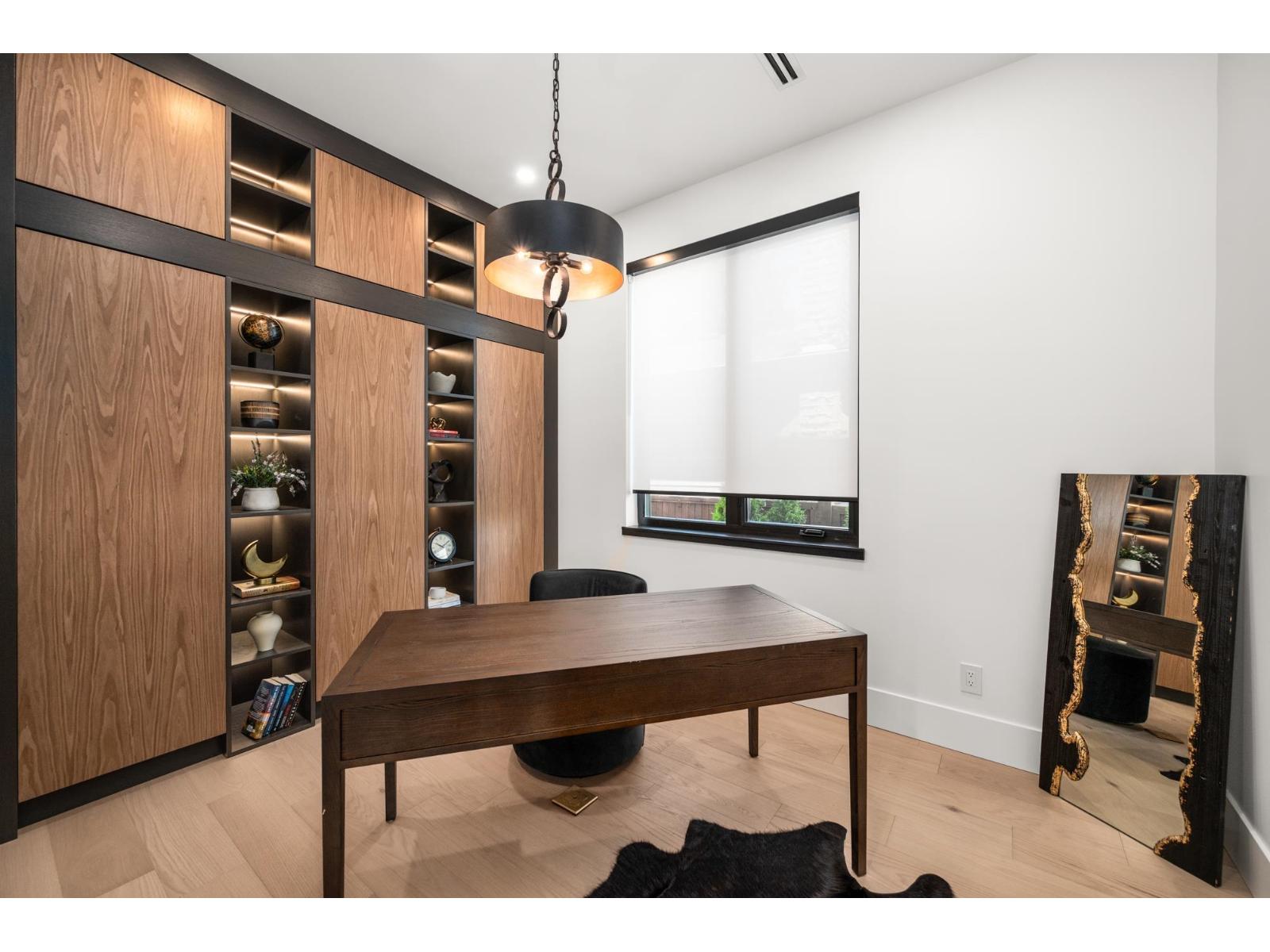 1265 KENT STREET, White Rock