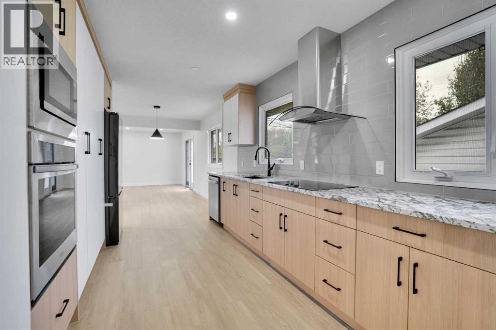 Single Family House Bungalow for Sale in  Buckthorn Road NW Thorncliffe Calgary 