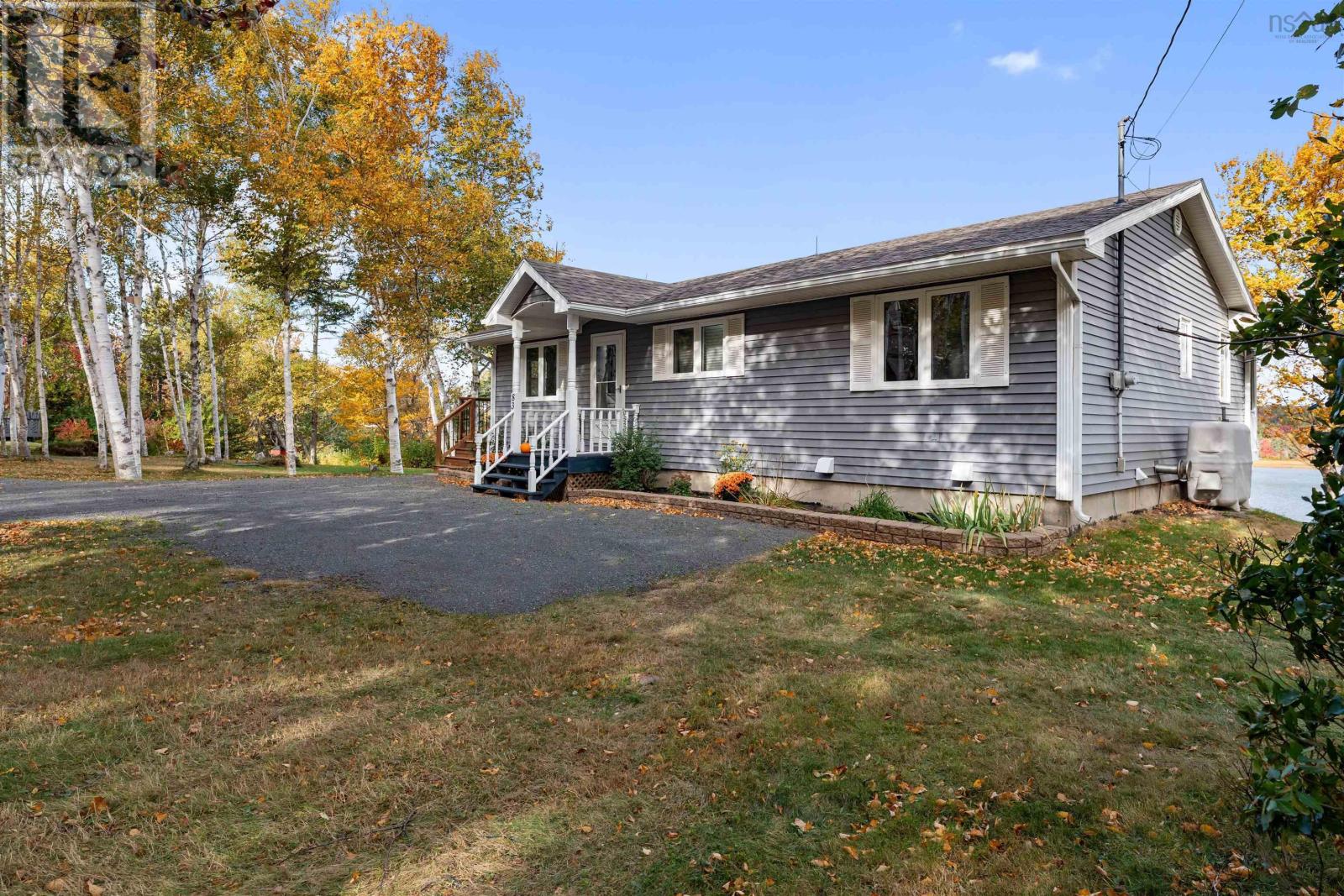 Property 3 of 50 of 83 Bay Loch Road