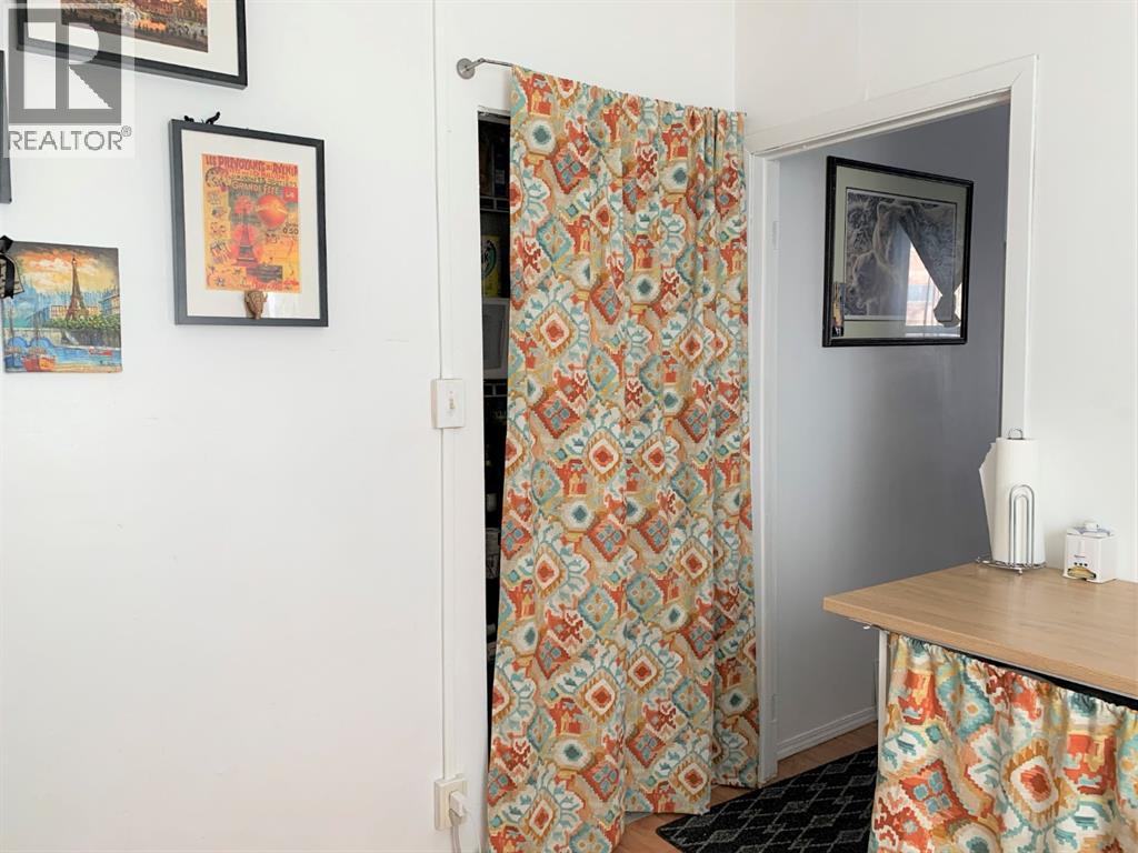 Single Family House for Sale in   Avenue SW Beltline Calgary 