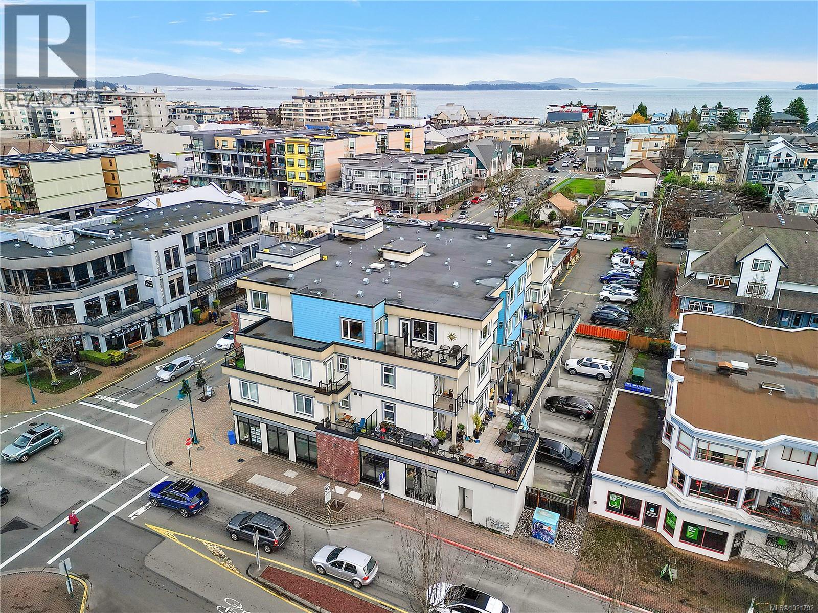 PH403 2409 Bevan Ave, Sidney