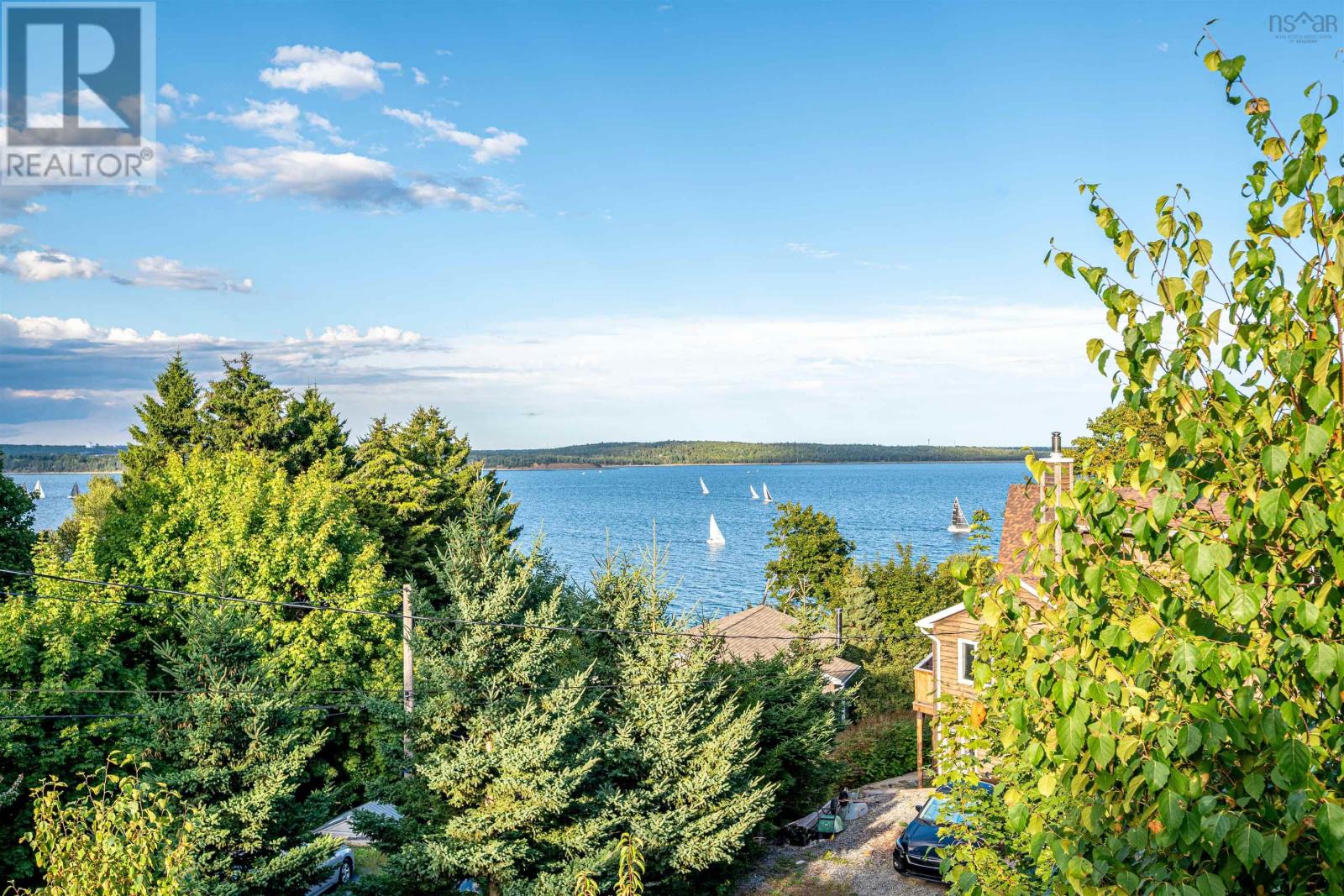 Property 16 of 16 of 1 Faraday Lane