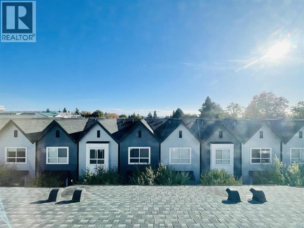 35 6868 BURLINGTON AVENUE, Burnaby