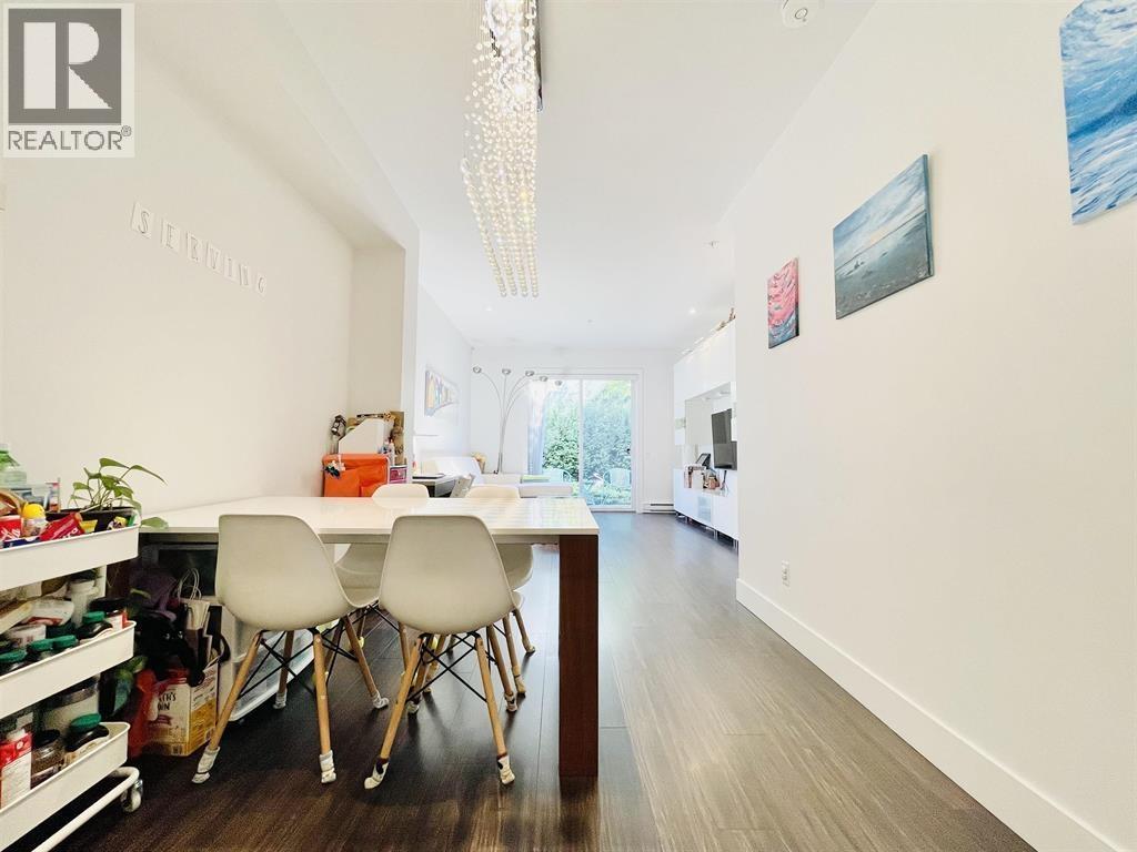 35 6868 BURLINGTON AVENUE, Burnaby