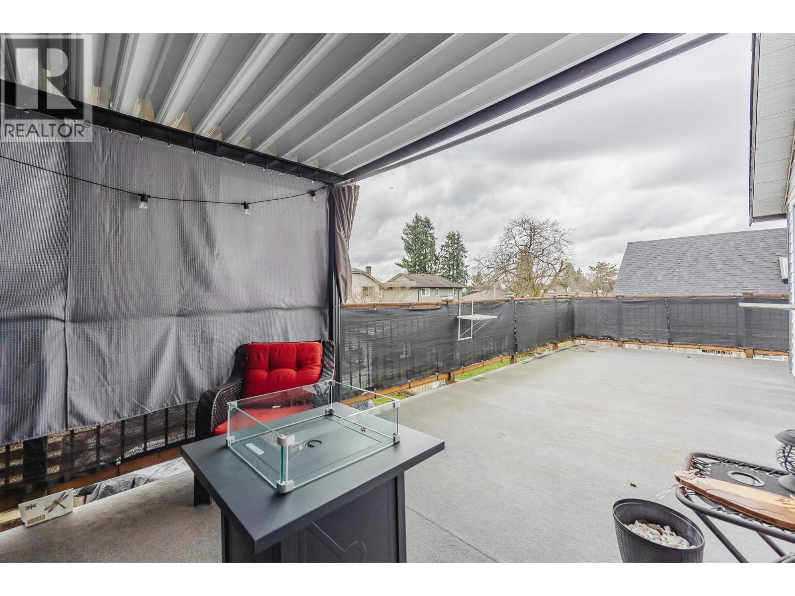20492 THORNE AVENUE, Maple Ridge
