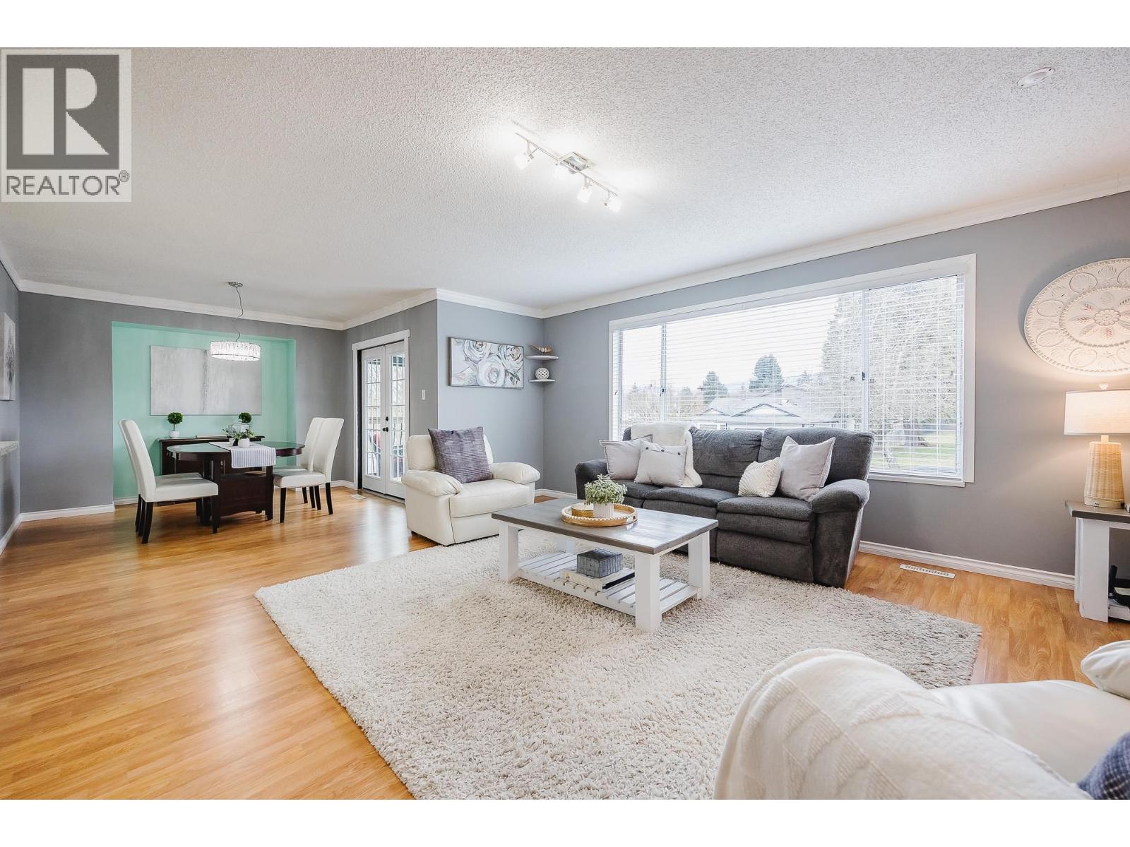 20492 THORNE AVENUE, Maple Ridge