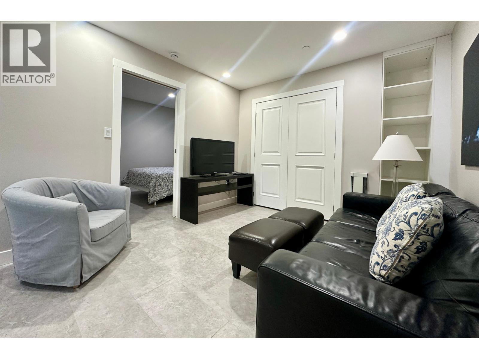 5928 OLYMPIC Street - photo 2