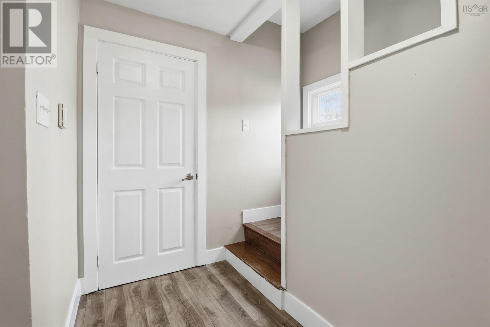 Property 16 of 45 of 17 Lewis Street