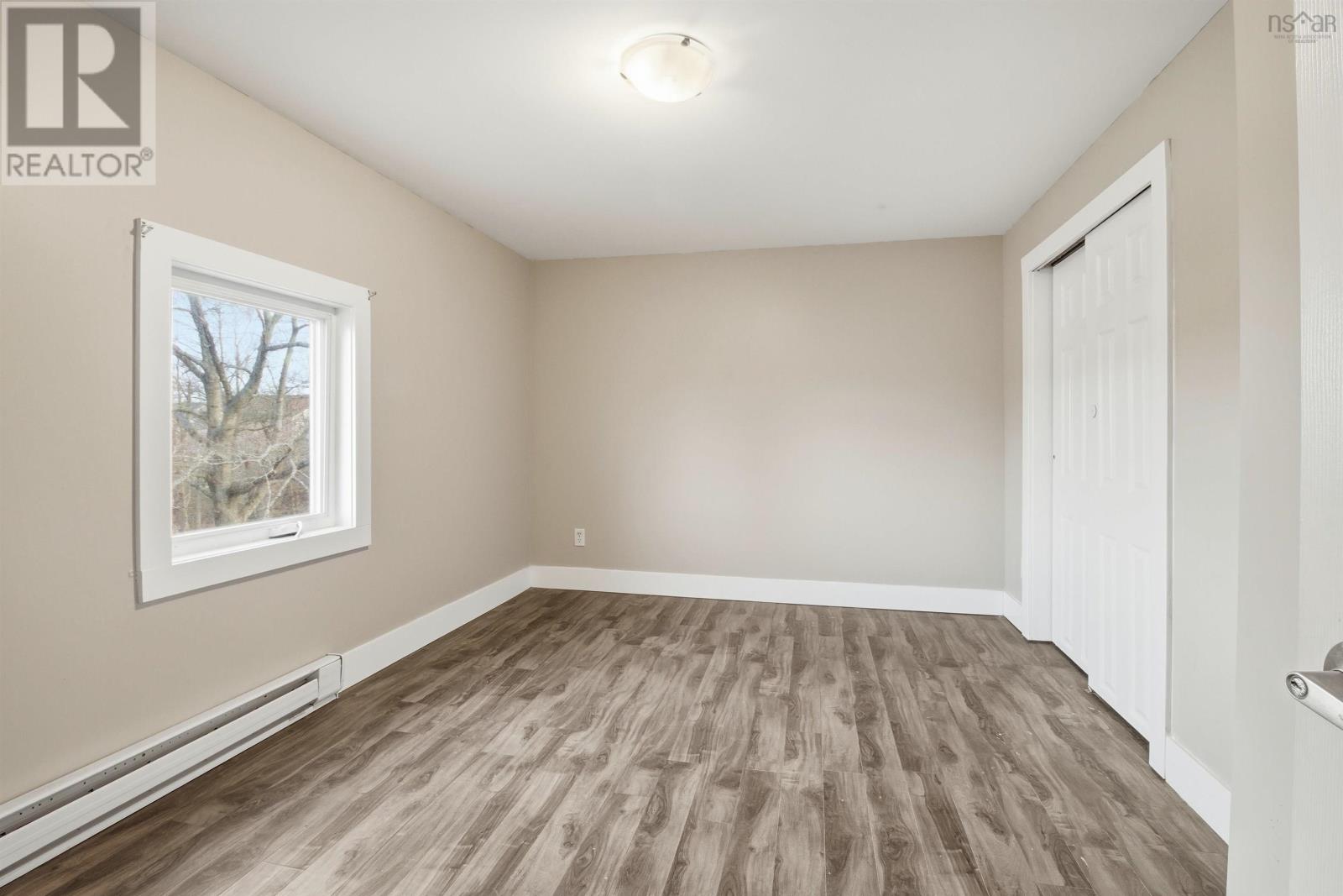 Property 21 of 45 of 17 Lewis Street