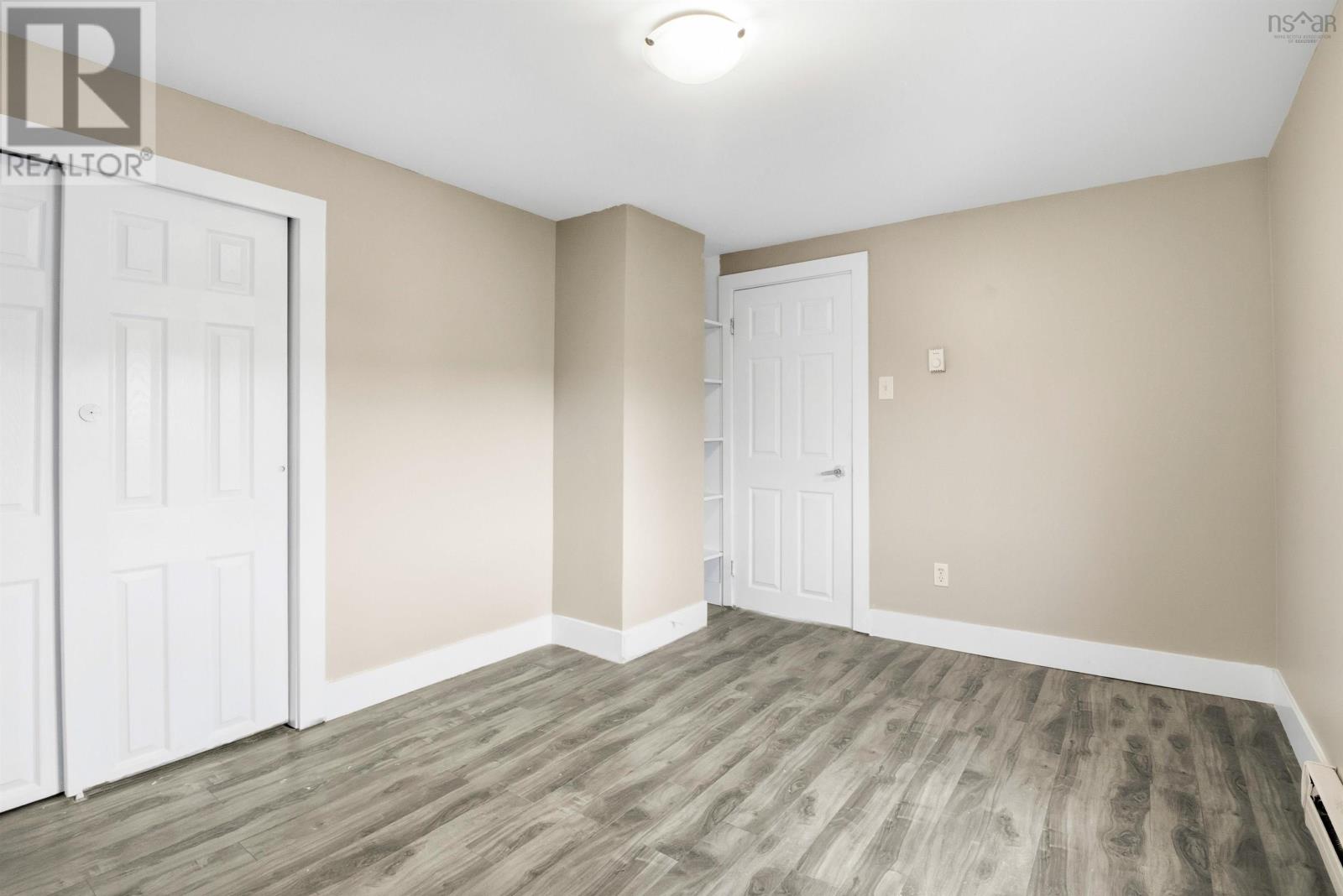 Property 22 of 45 of 17 Lewis Street